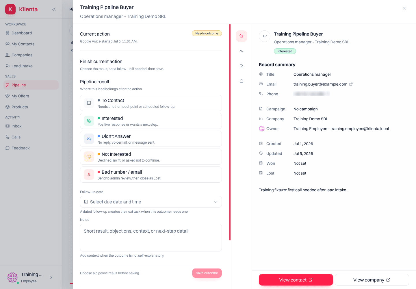 Pipeline item detail panel showing call, WhatsApp, and email actions.
